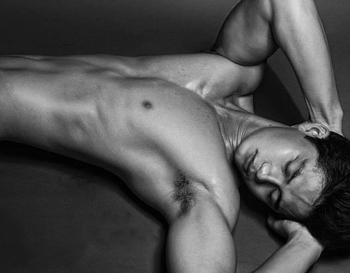 Võ Ngọc Trường khoe body chuẩn