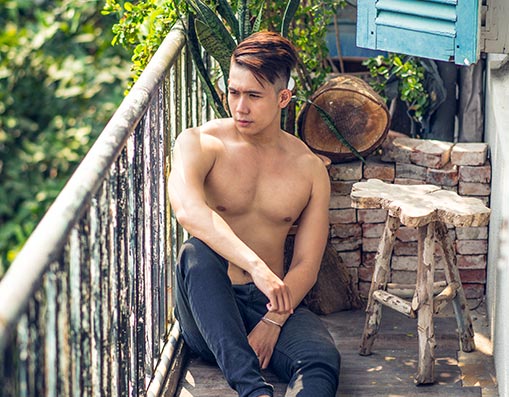 Xuân Hùng - chàng vận động viên bơi lội điển trai