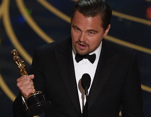 Leonardo DiCaprio nhận Oscar đầu tiên sau 20 năm