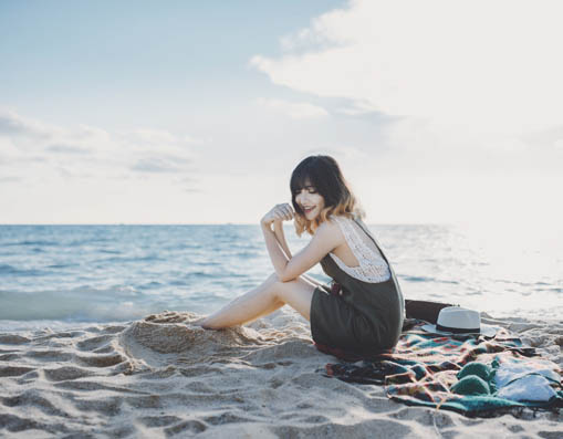 Bích Phương tung MV Sâu trong em