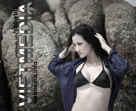 Maya nude trên biển trong MV mới