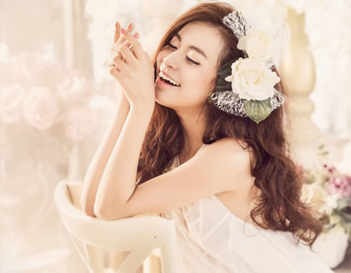 Hoàng Thùy Linh đón tuổi mới