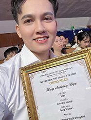 Nghệ sĩ Đông Nguyên Đạt Huy Chương Bạc Liên Hoan Sân Khấu Cải Lương Chuyên Nghiệp Toàn Quốc 2024